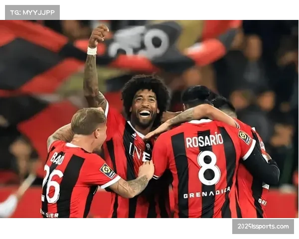 特写：尼斯队36岁队长，如何在三中卫体系中扮演拖后核心